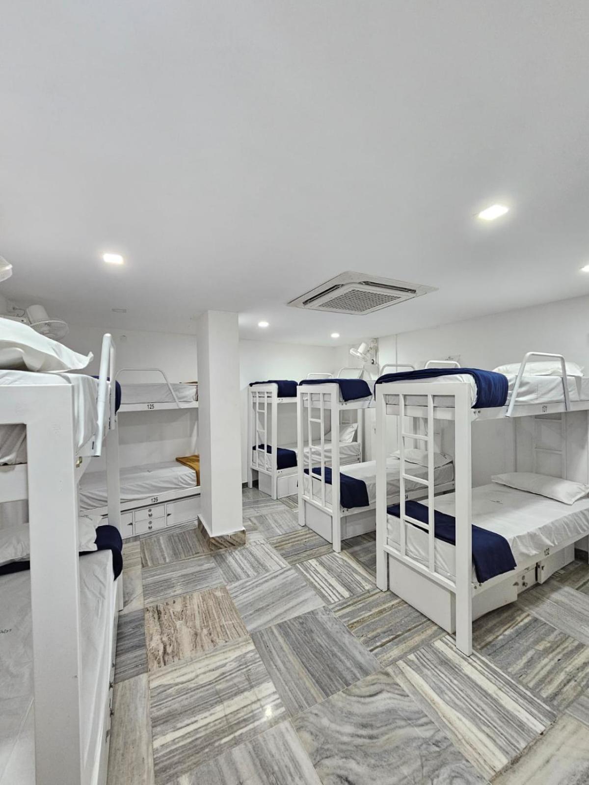 Lowfare Dormitory 科泽科德 外观 照片