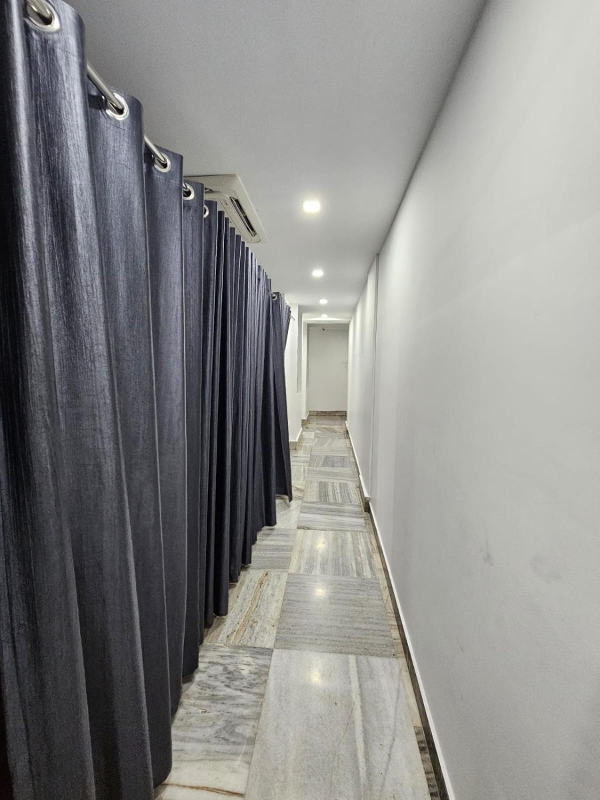 Lowfare Dormitory 科泽科德 外观 照片